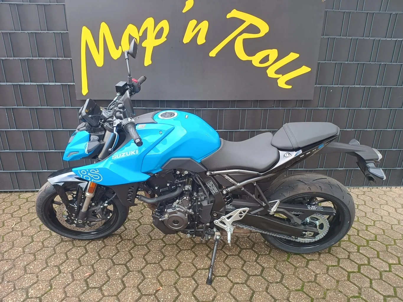 Suzuki GSX-8S