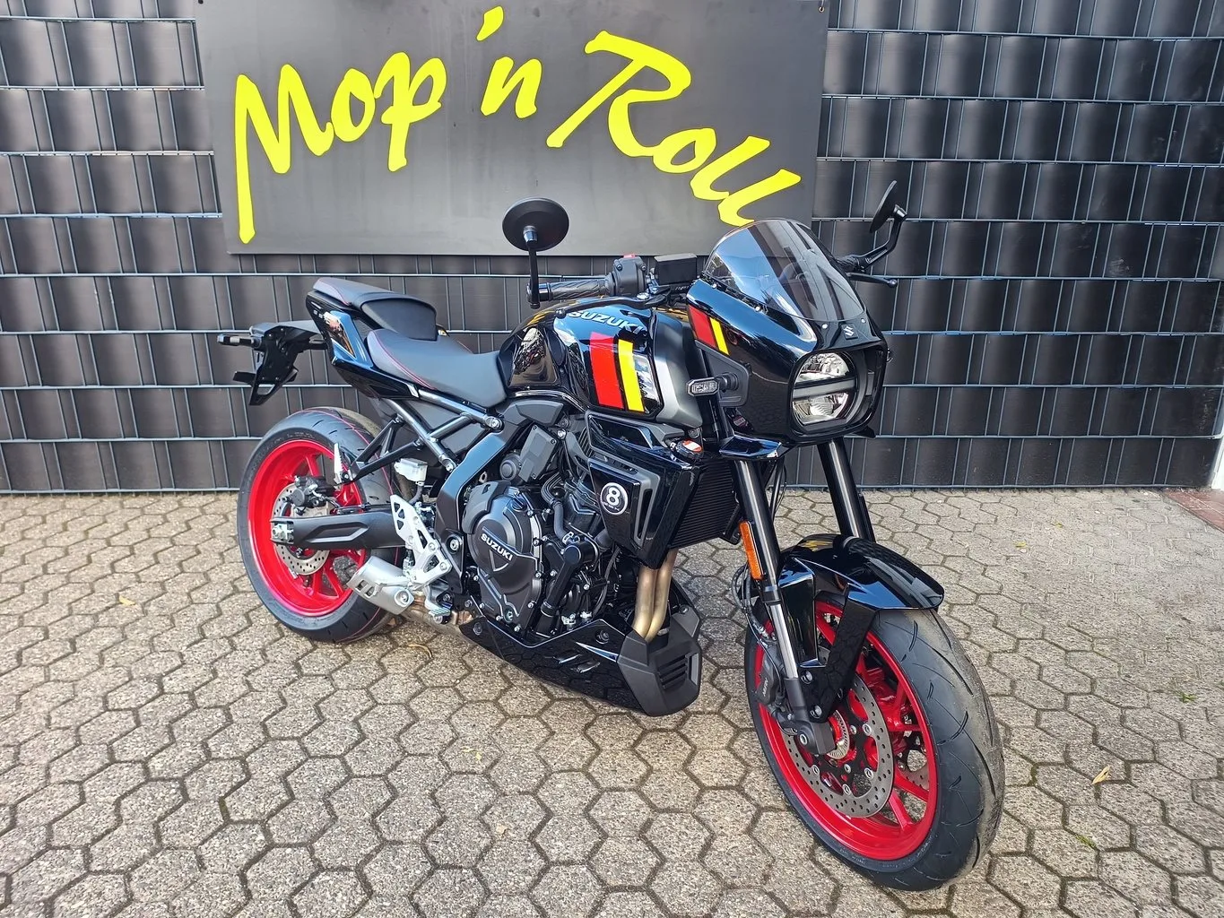 Suzuki GSX-8TT
