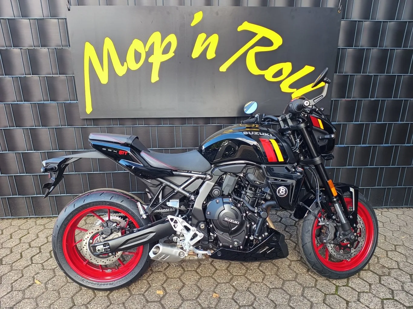 Suzuki GSX-8TT