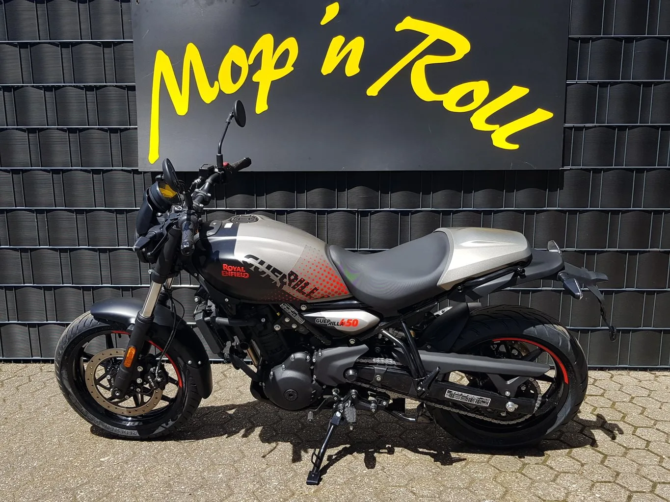 Royal Enfield Guerrilla 450
