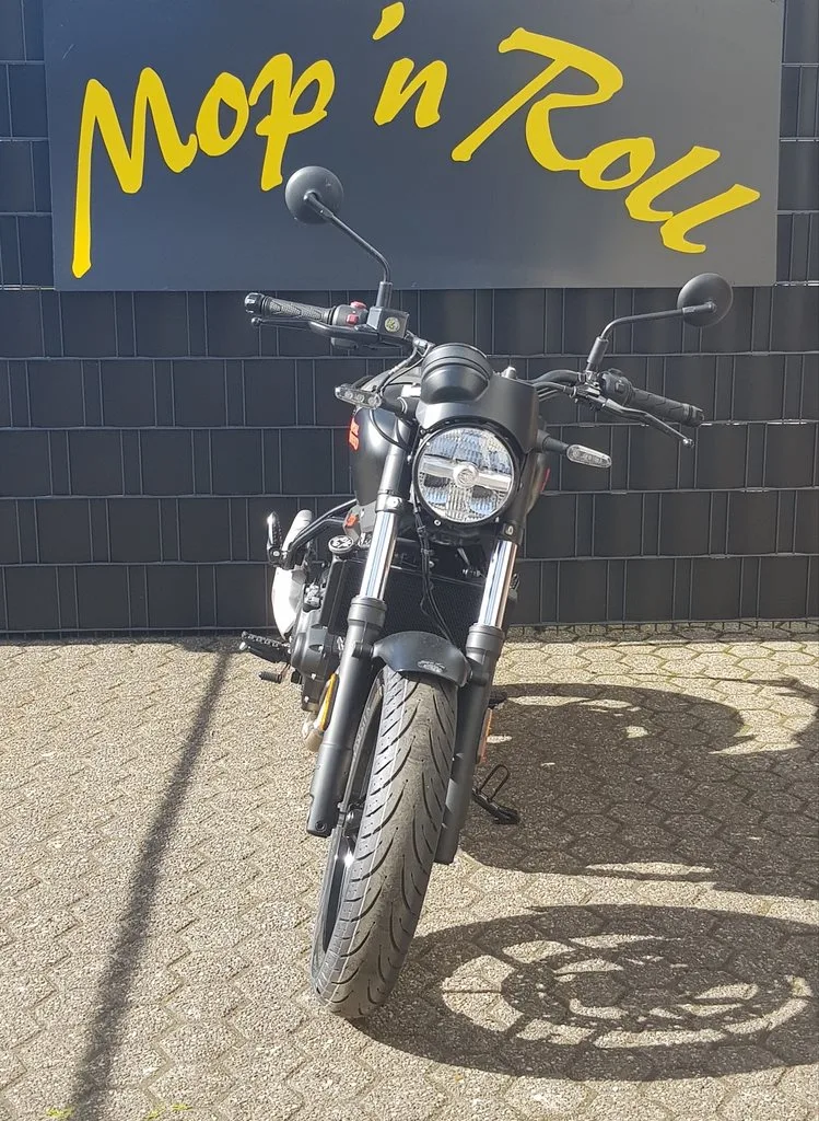 Royal Enfield Guerrilla 450