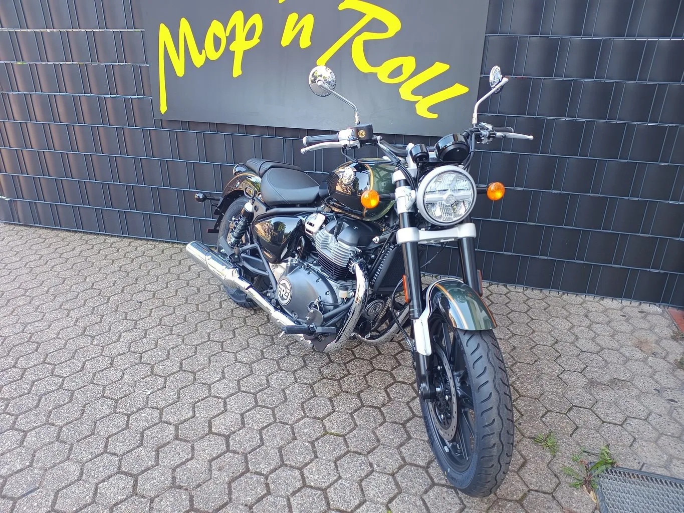Royal Enfield Super Meteor 650