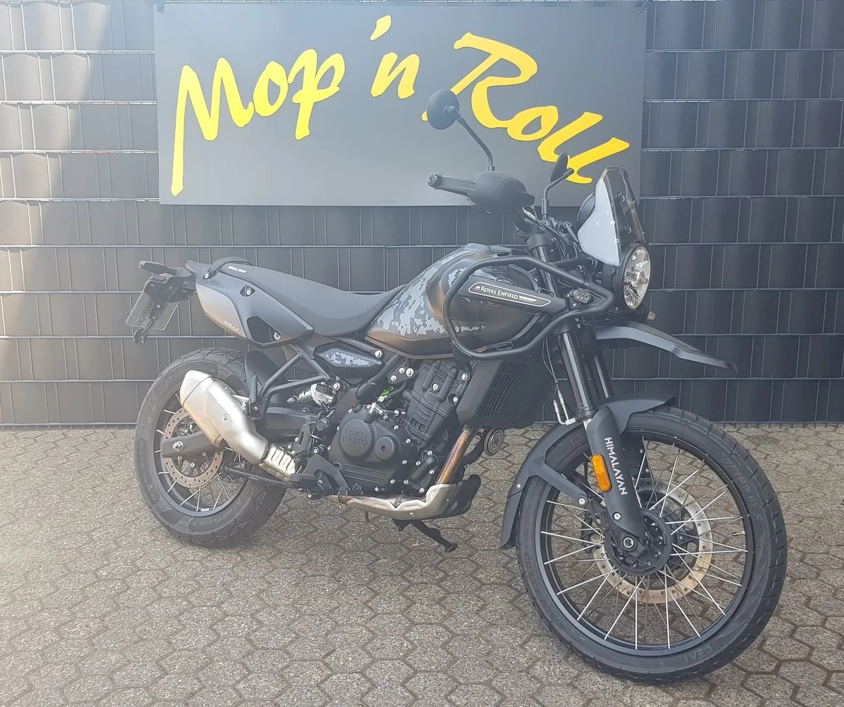 Royal Enfield Himalayan 450 Summit Tubeless