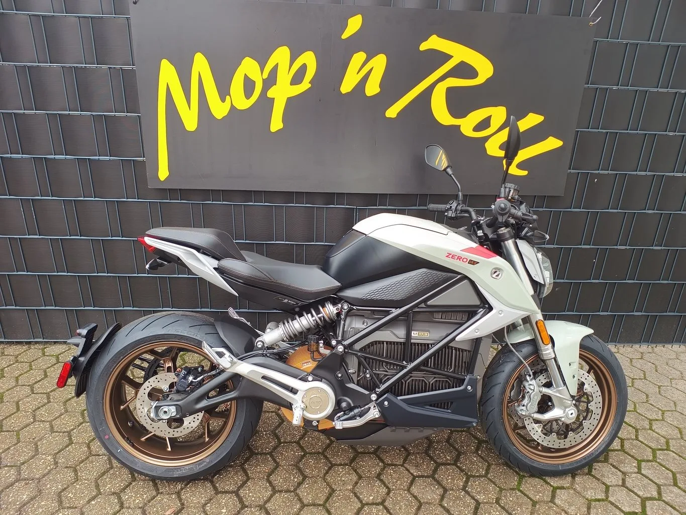 Zero SR/F ZF17.3 A