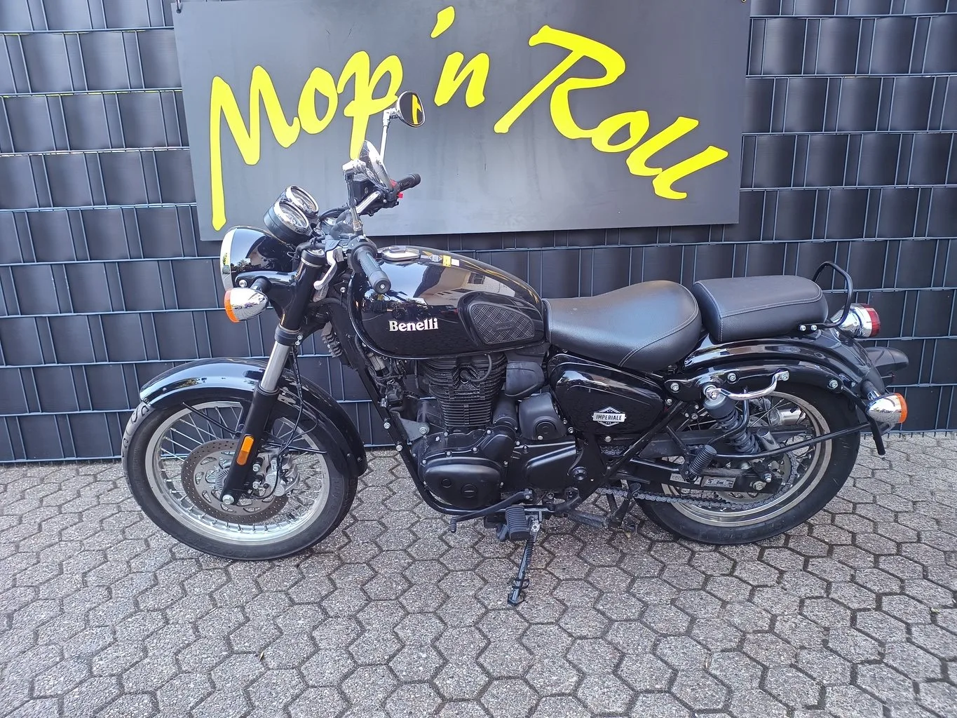 Benelli Imperiale 400