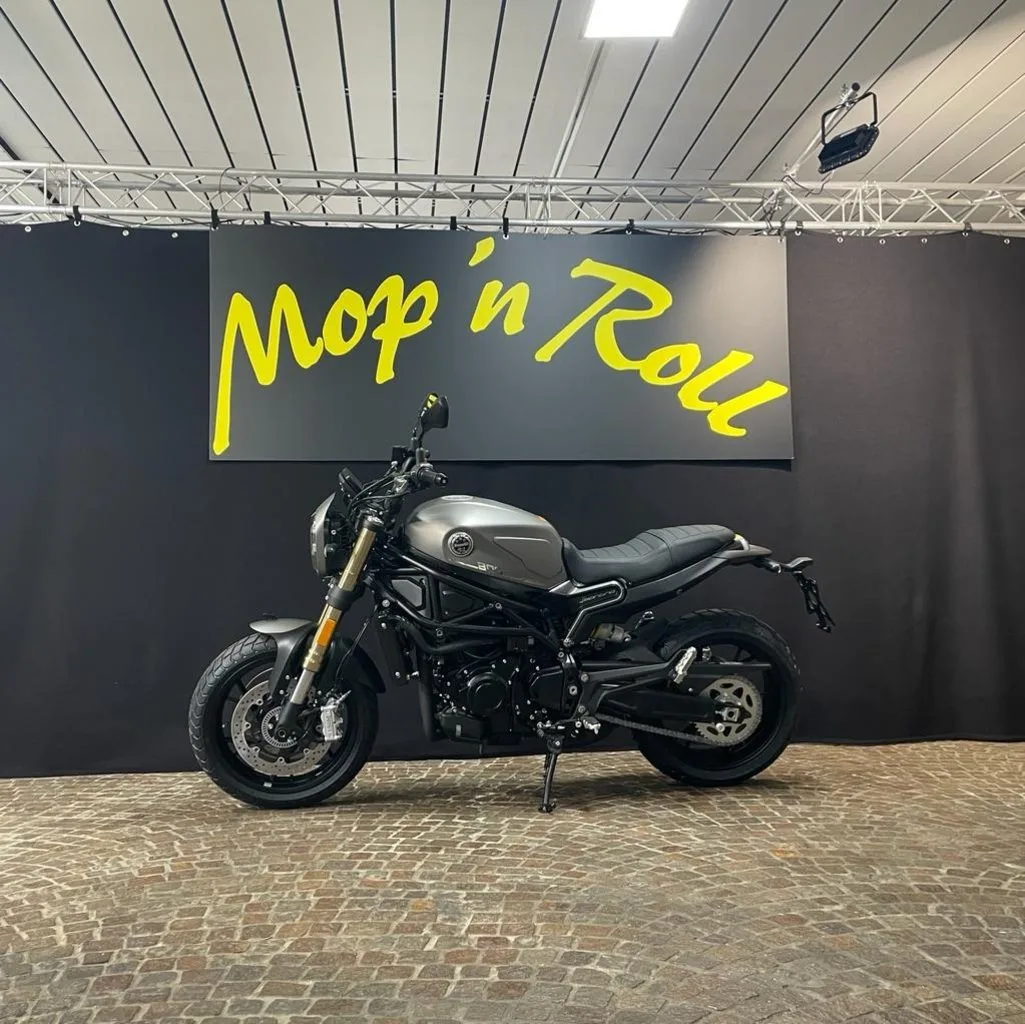Benelli Leoncino 800