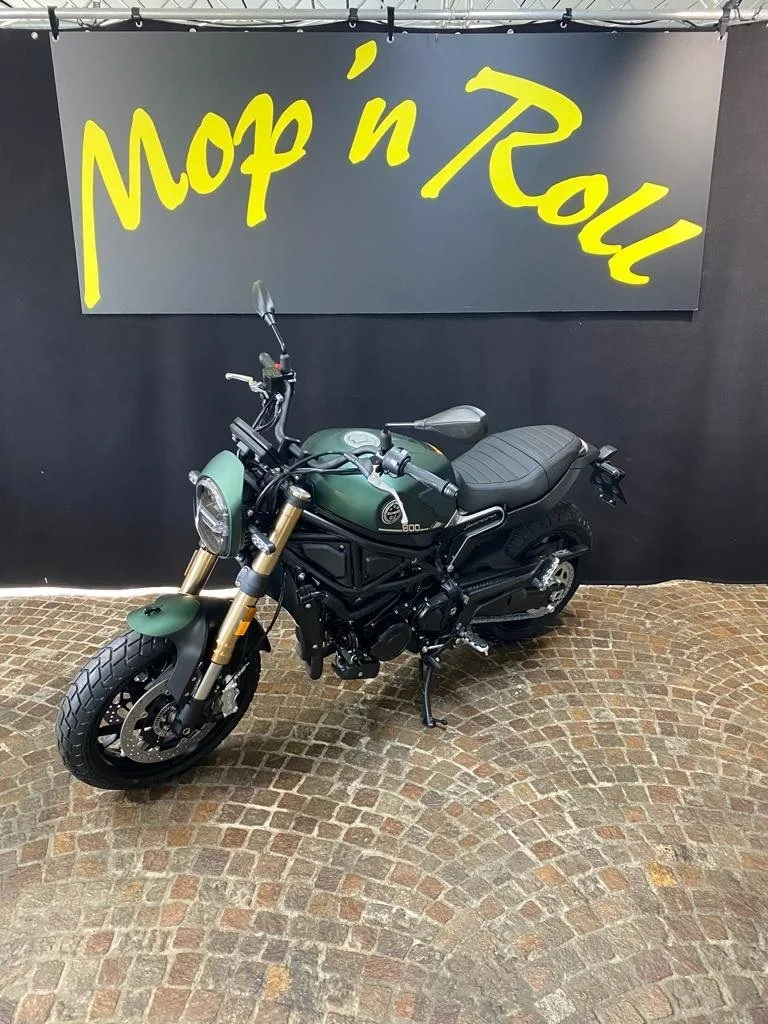 Benelli Leoncino 800 E5