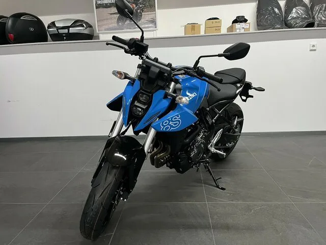 Suzuki GSX-8S