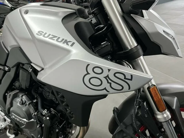 Suzuki GSX-8S