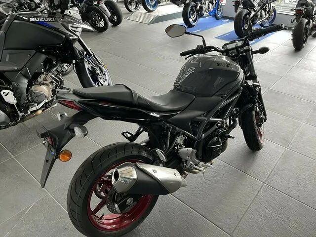 Suzuki SV650 AM4