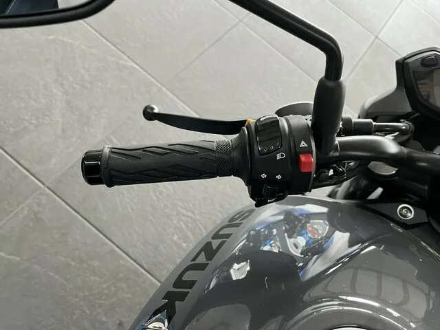 Suzuki SV650 AM4