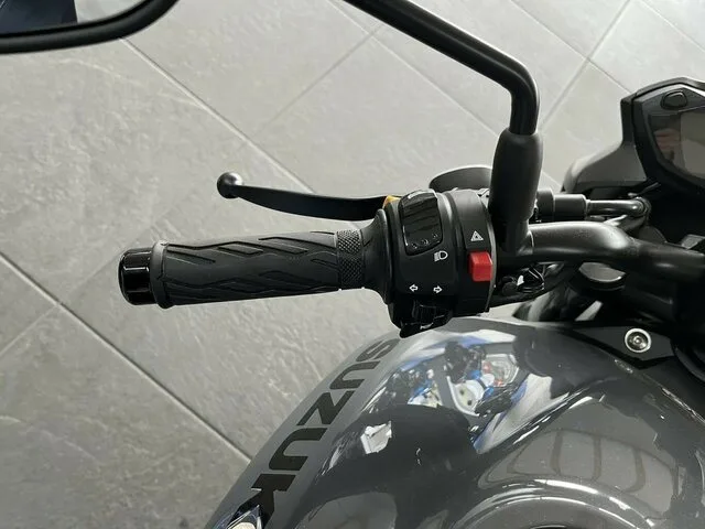 Suzuki SV650 AM4