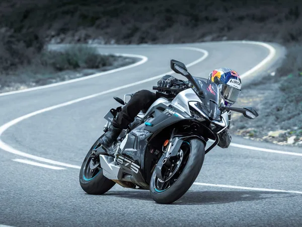 CFMOTO 675SR-R ABS