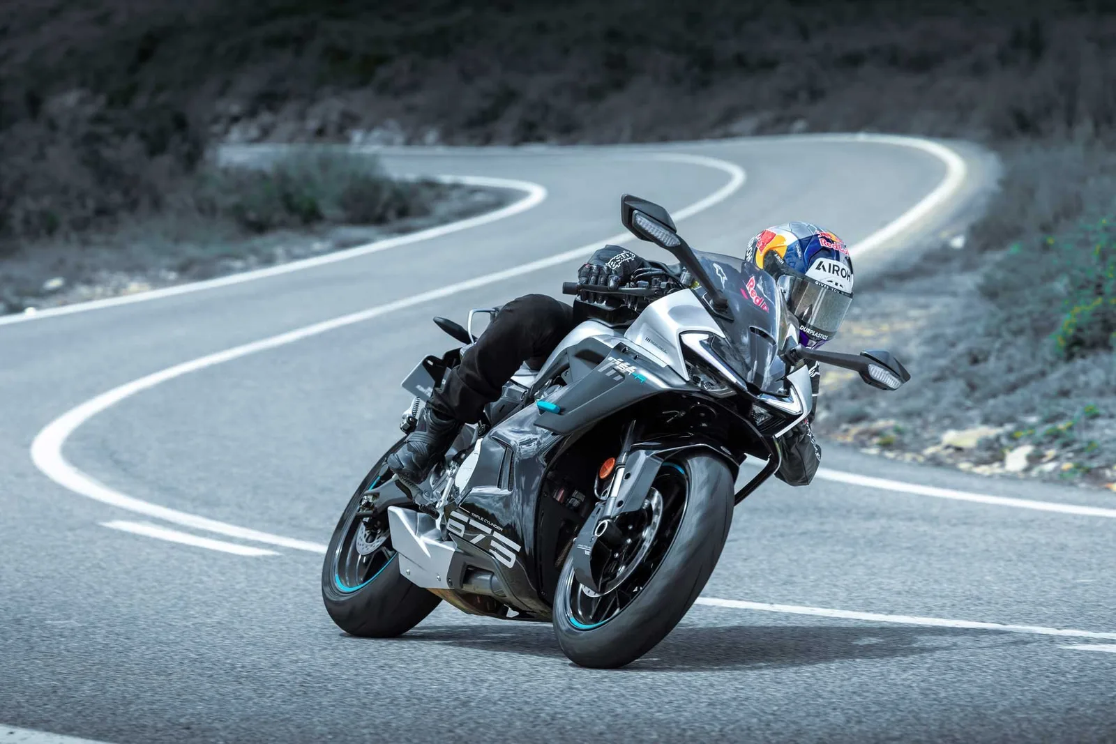 CFMOTO 675SR-R ABS