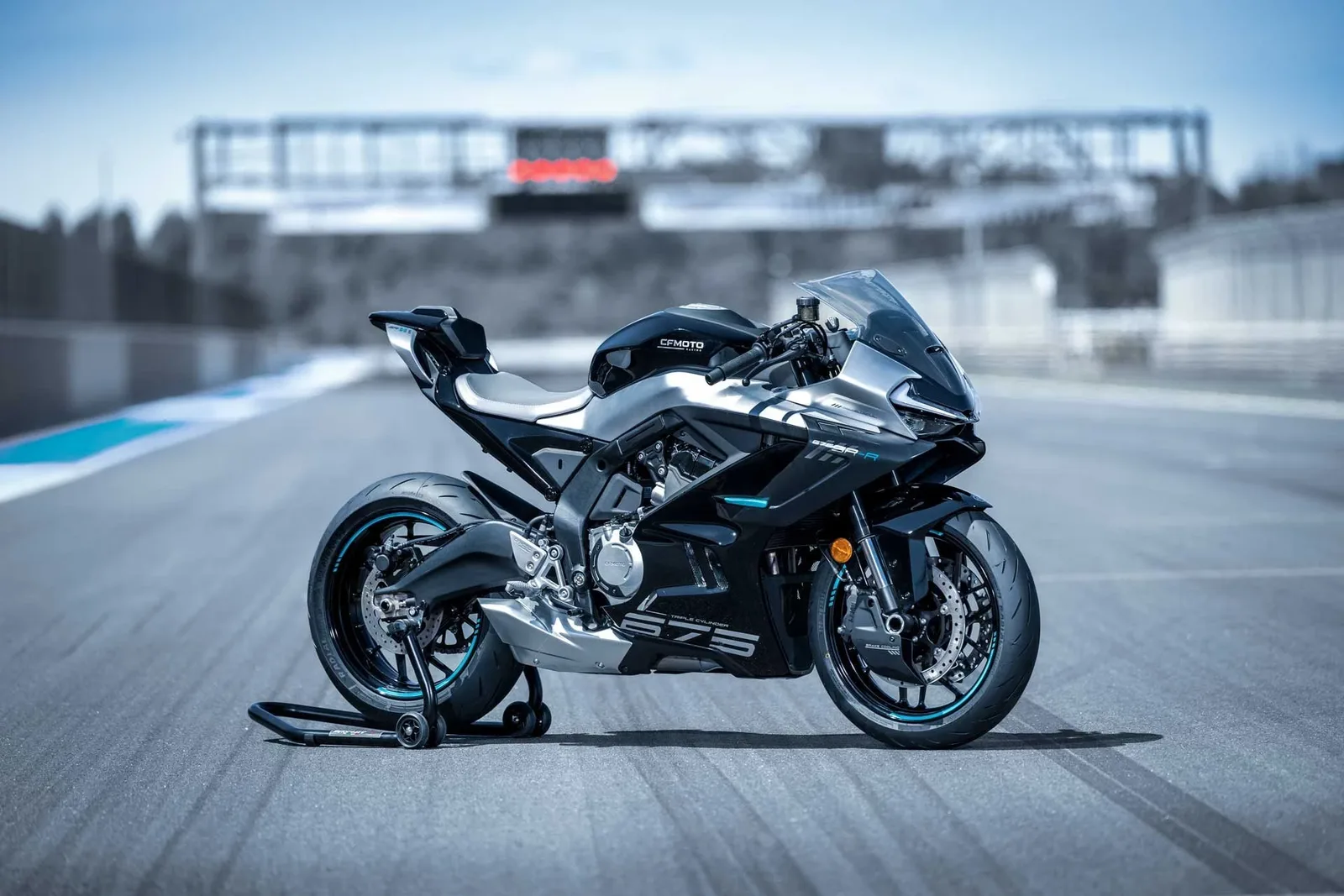 CFMOTO 675SR-R ABS