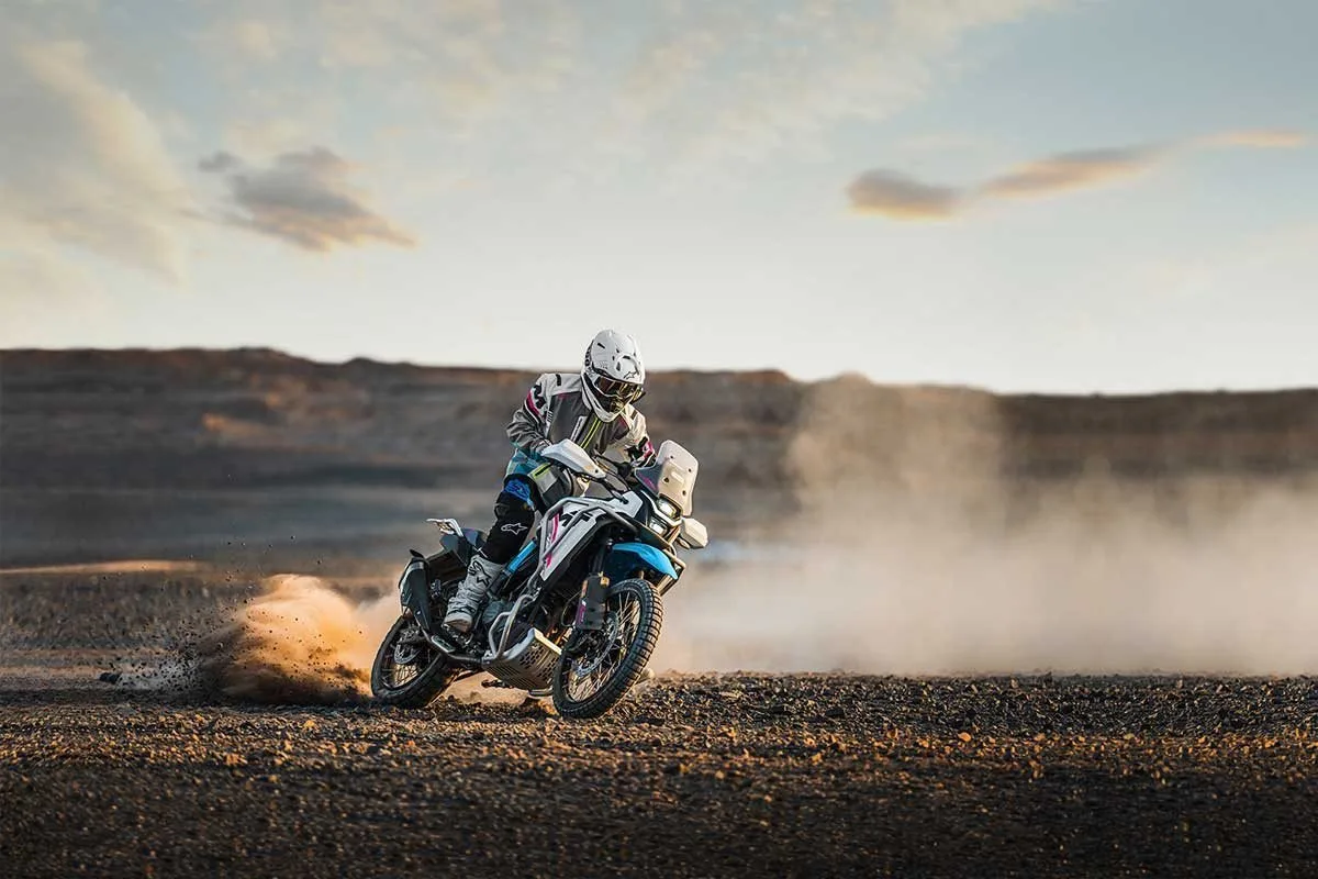 CFMOTO 450MT ABS