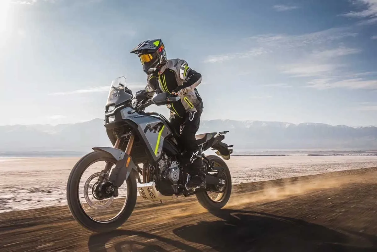 CFMOTO 450MT ABS