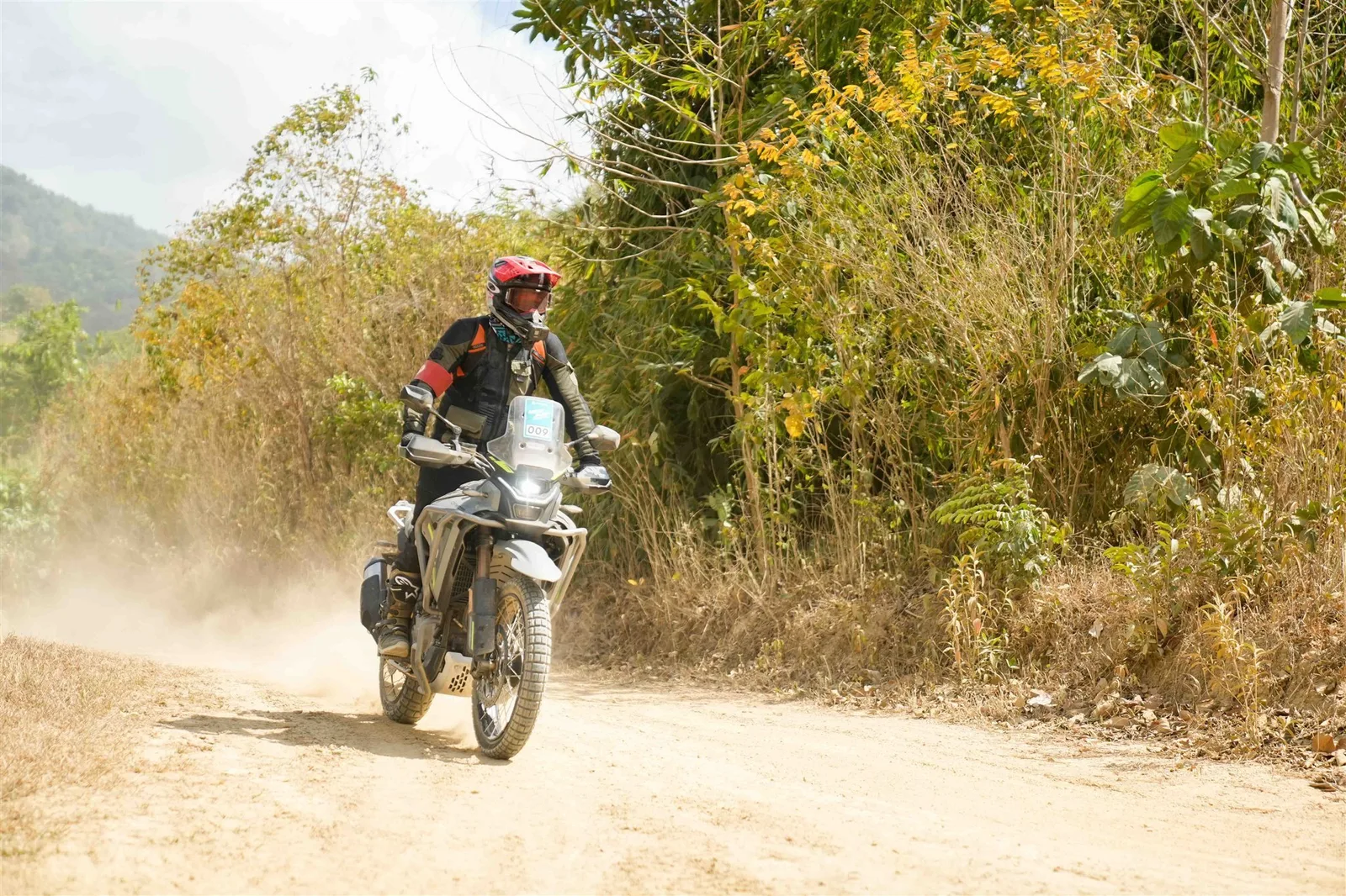 CFMOTO 450MT ABS