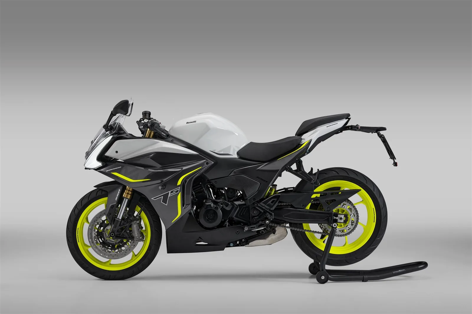 Benelli Tornado 550
