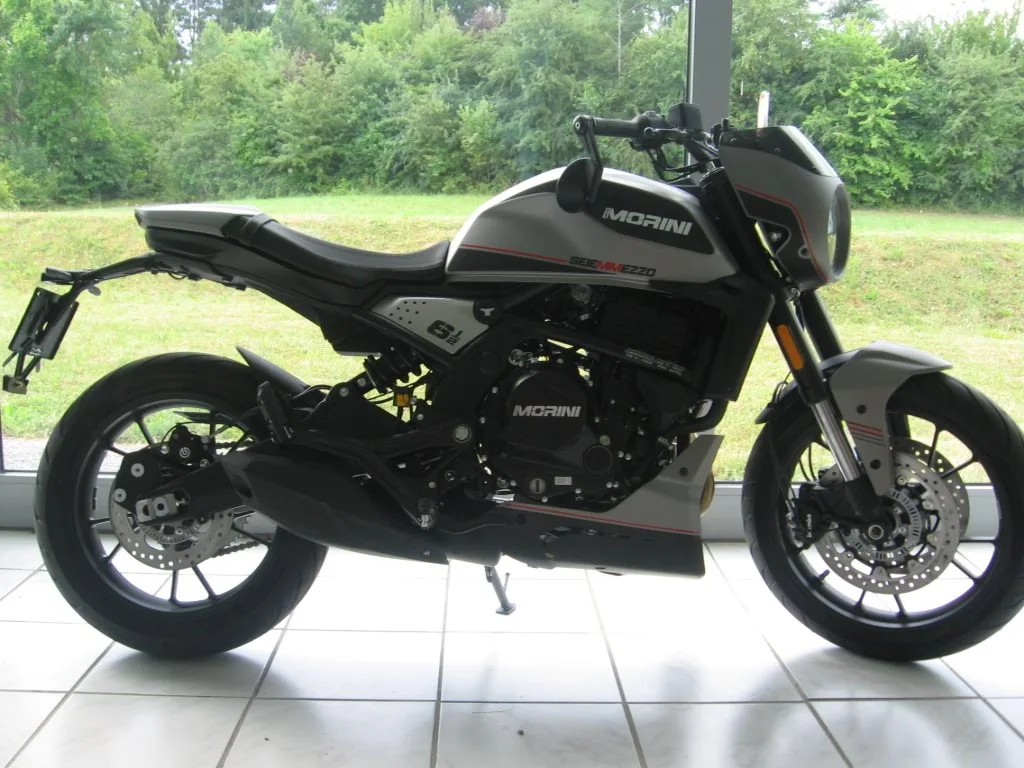 Moto Morini 6 1/2 Seiemmezzo STR ABS CAFE RACER