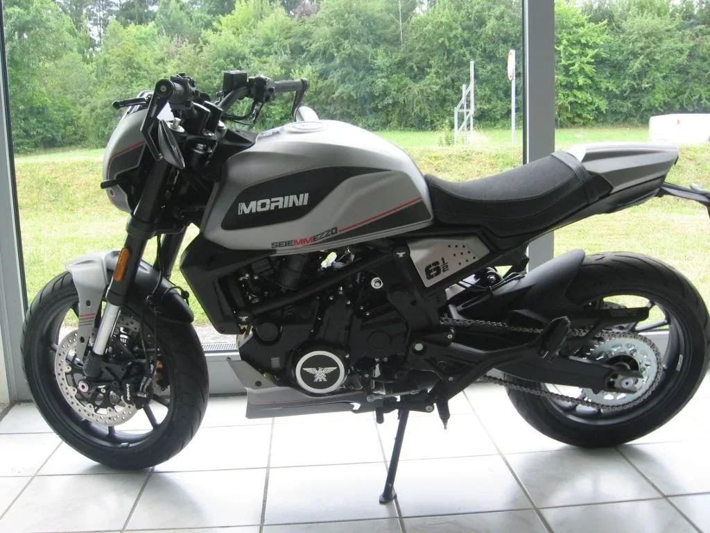 Moto Morini 6 1/2 Seiemmezzo STR ABS CAFE RACER