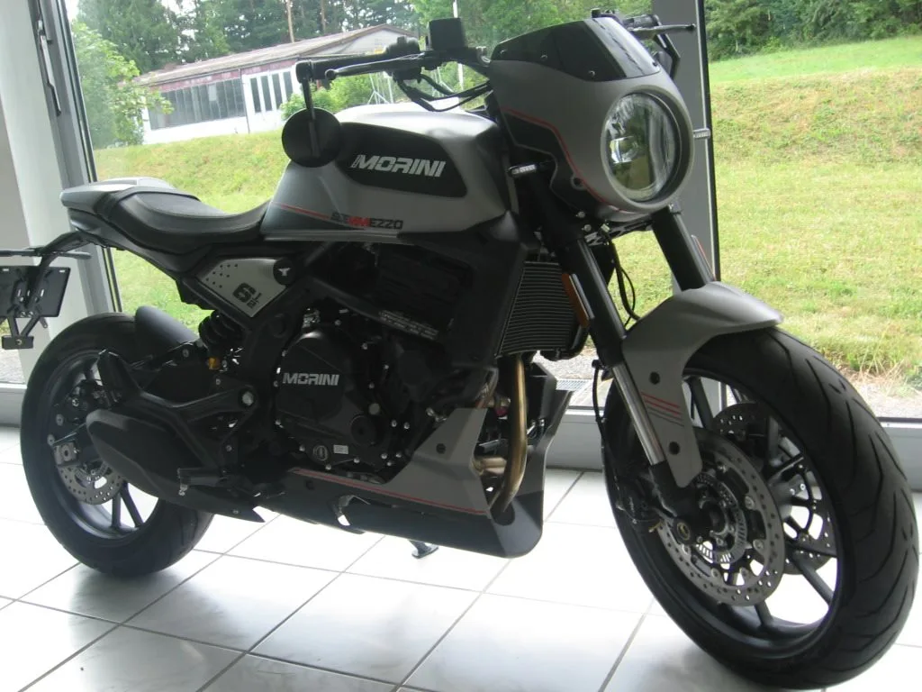 Moto Morini 6 1/2 Seiemmezzo STR ABS CAFE RACER