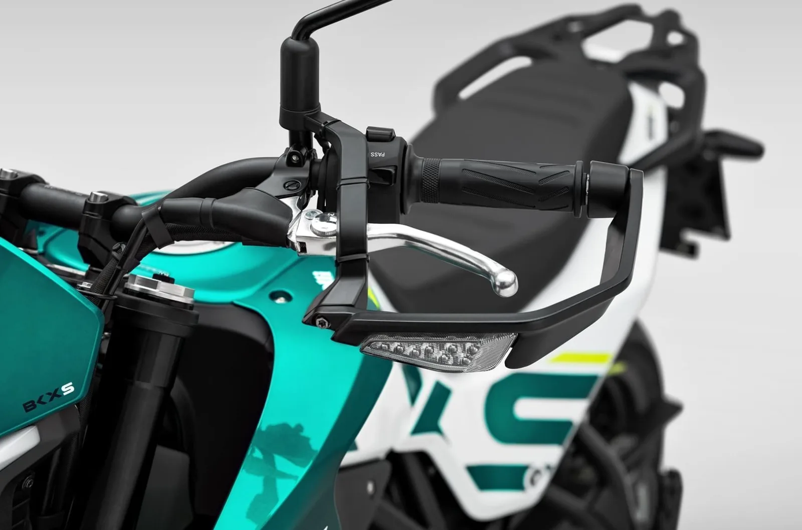 Benelli BKX 125 S