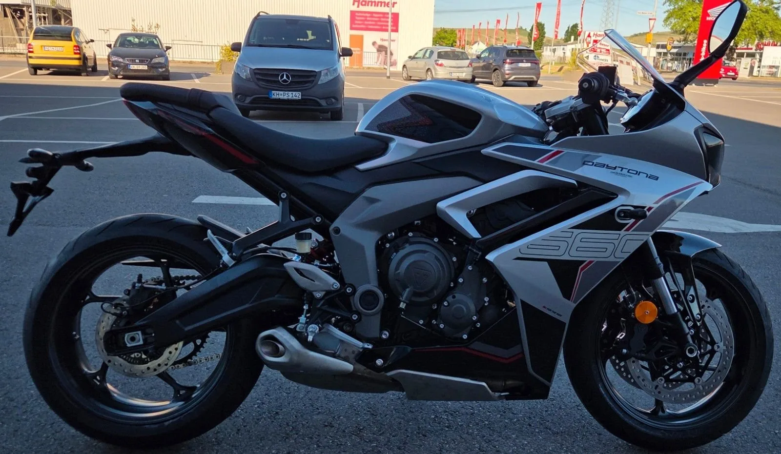 Triumph Daytona 660