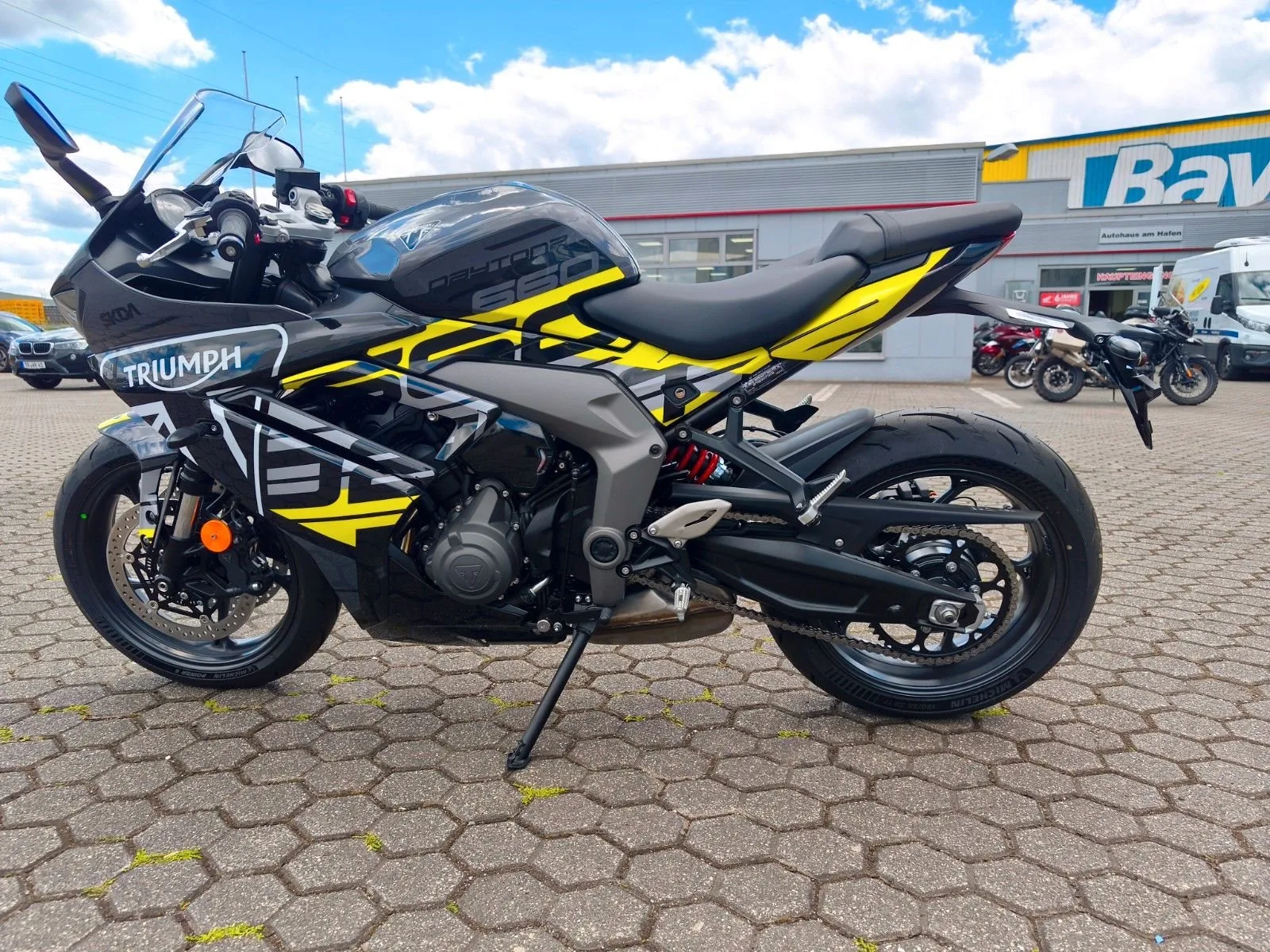 Triumph Daytona 1200 SKDA Graphik