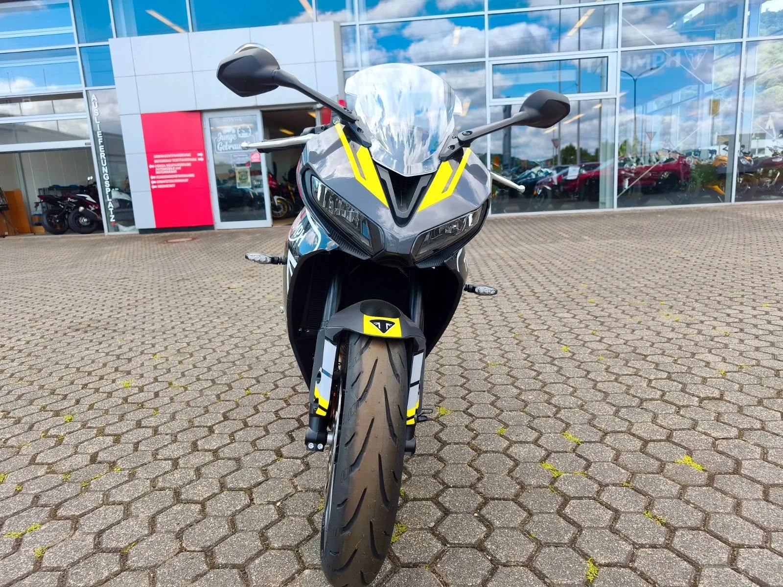 Triumph Daytona 1200 SKDA Graphik