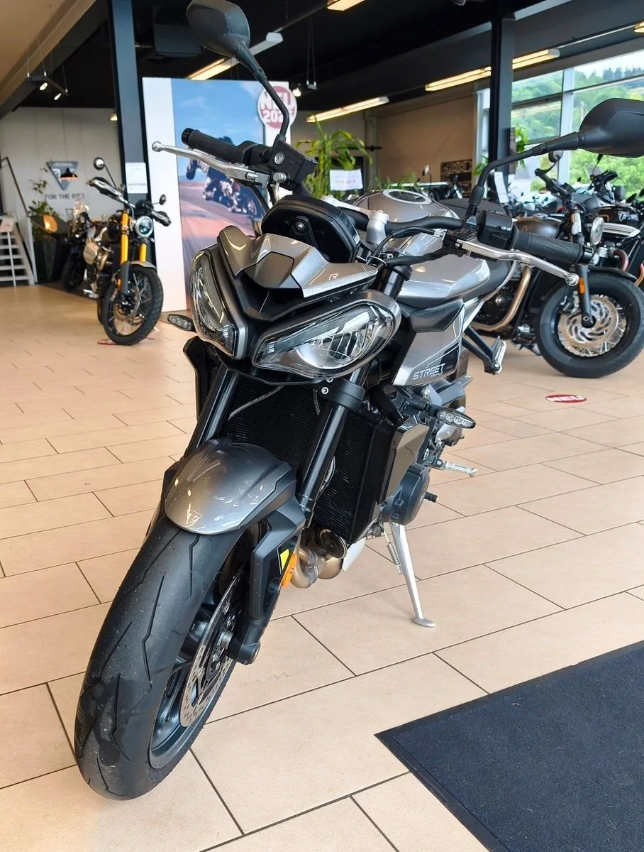 Triumph Street Triple R
