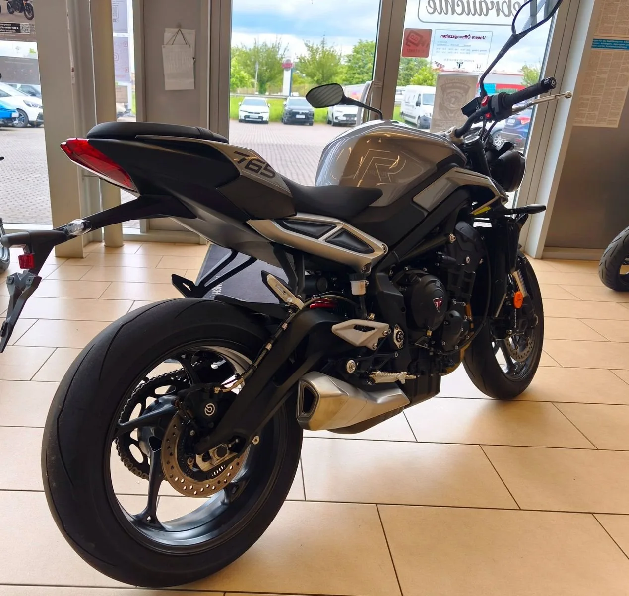 Triumph Street Triple R