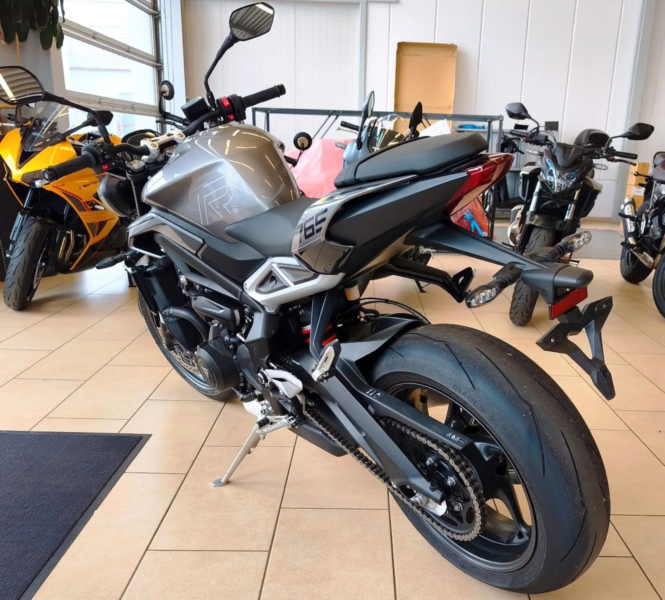 Triumph Street Triple R