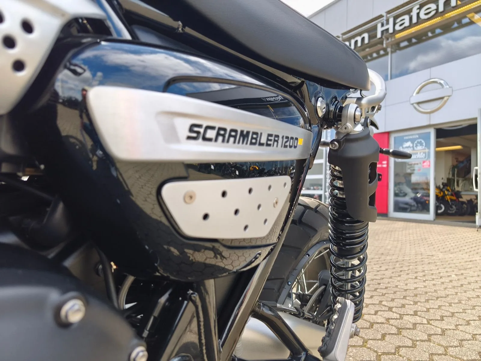 Triumph Scrambler 1200 XE