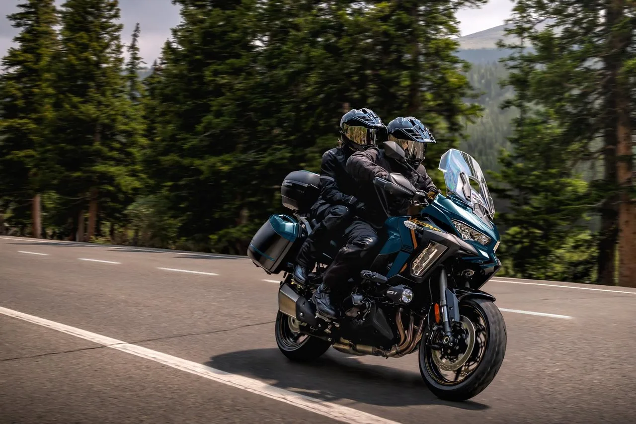 Kawasaki Versys 1100 SE Grand Tourer