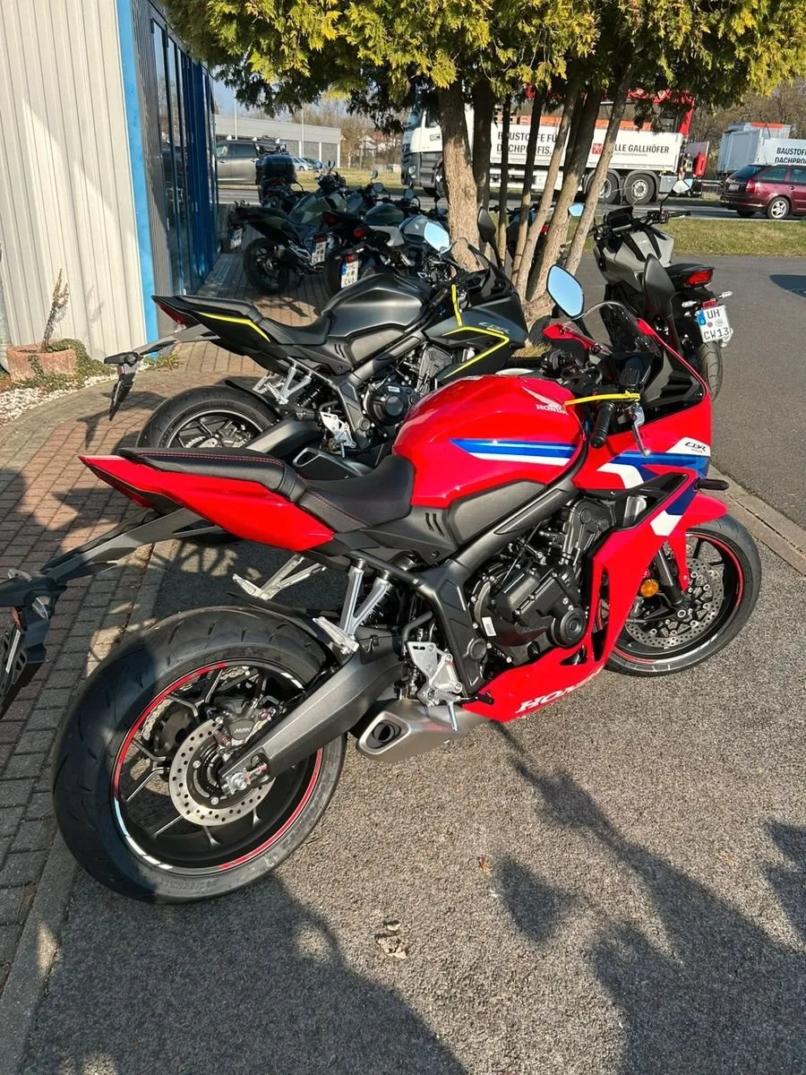 Honda CBR650R