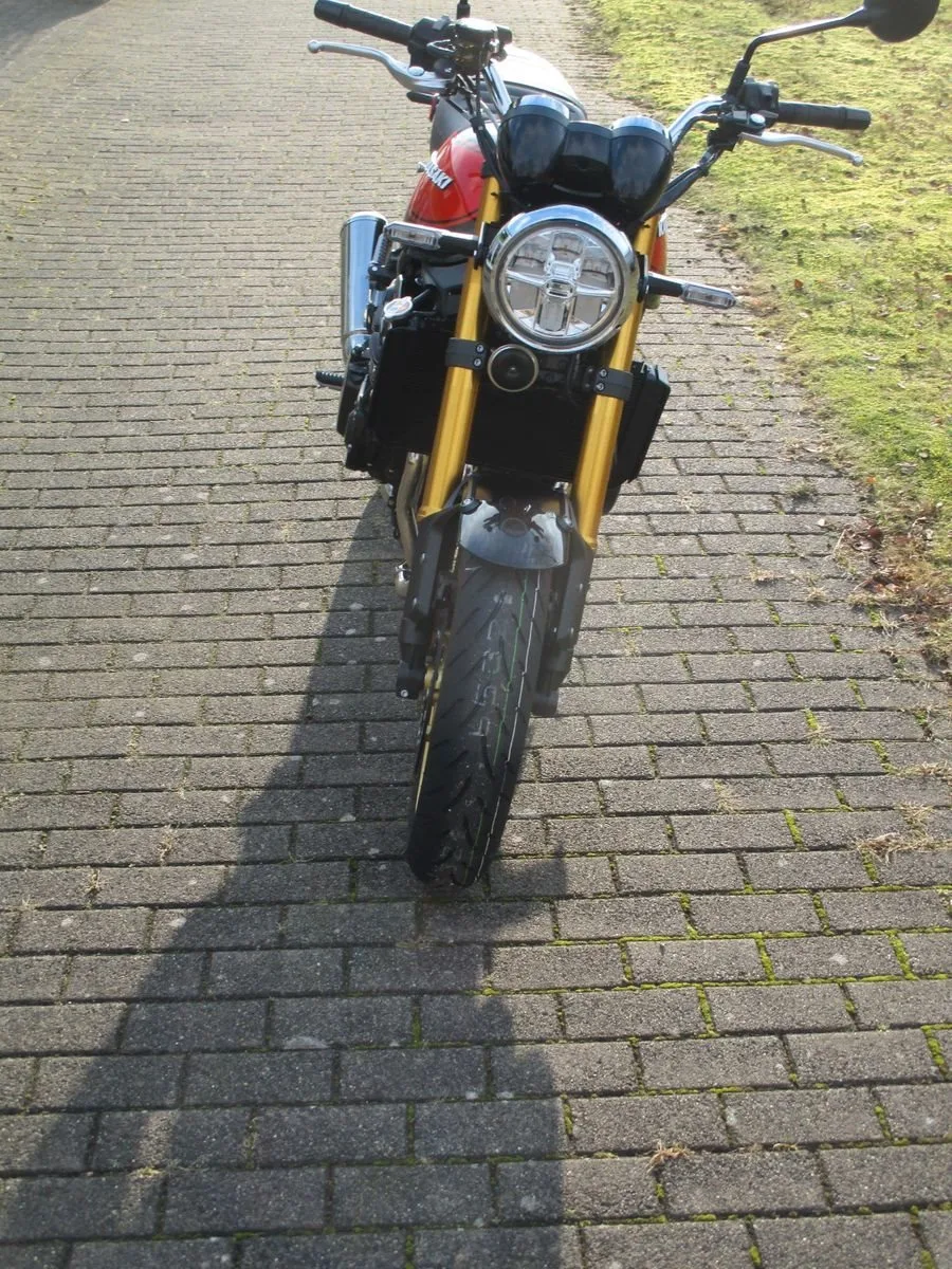 Kawasaki Z900 RS SE