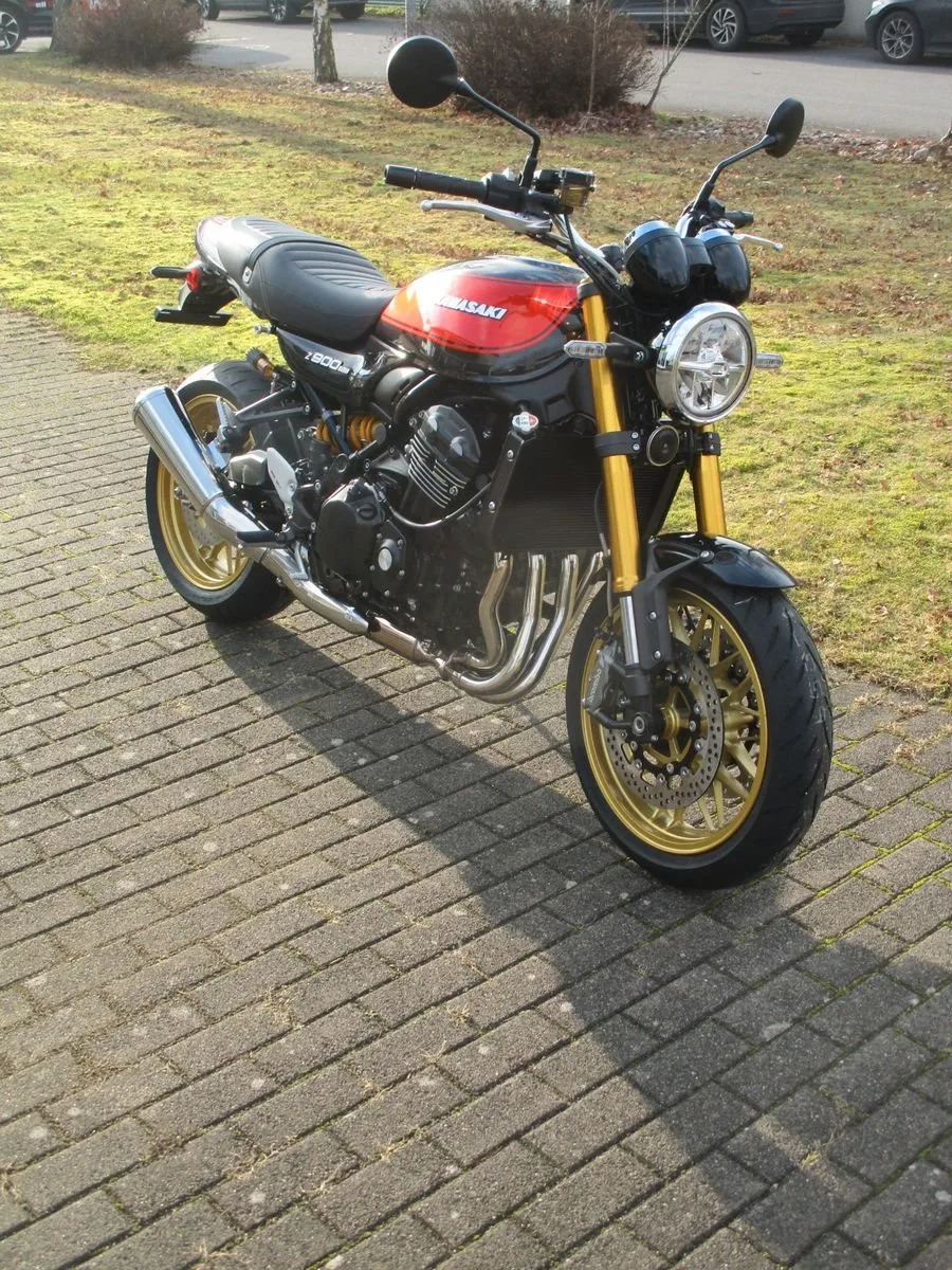 Kawasaki Z900 RS SE