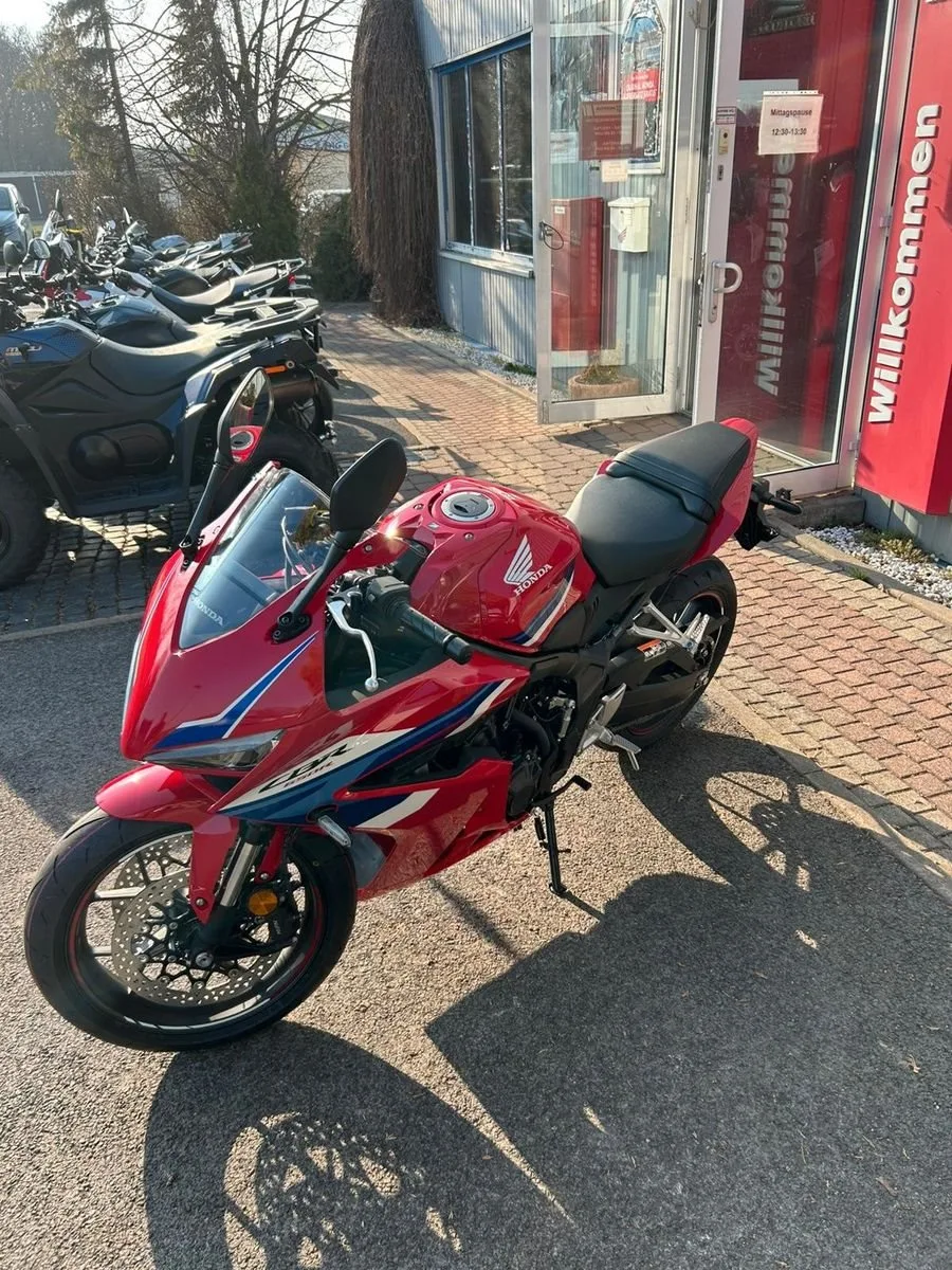 Honda CBR650R