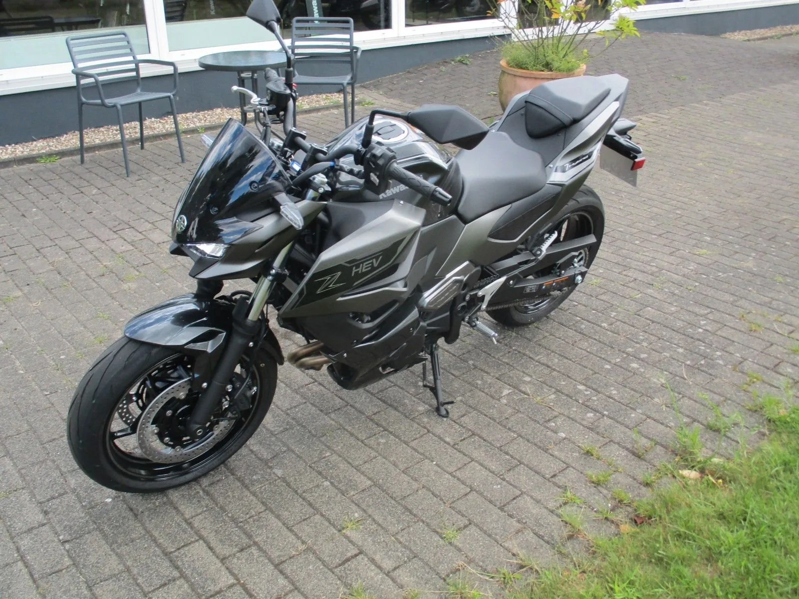 Kawasaki ZR-7