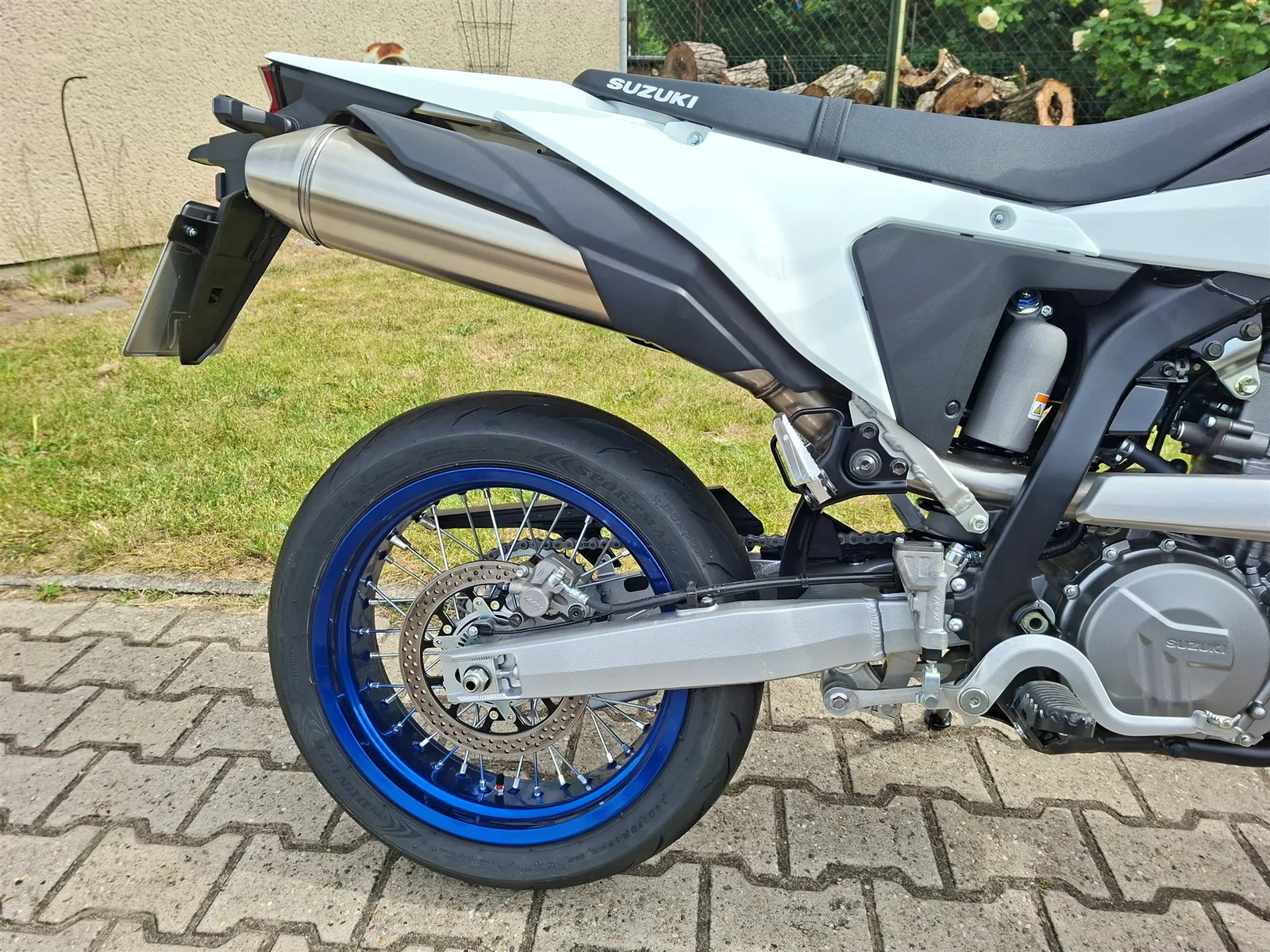 Suzuki DR-Z4SM Vorführmotorrad
