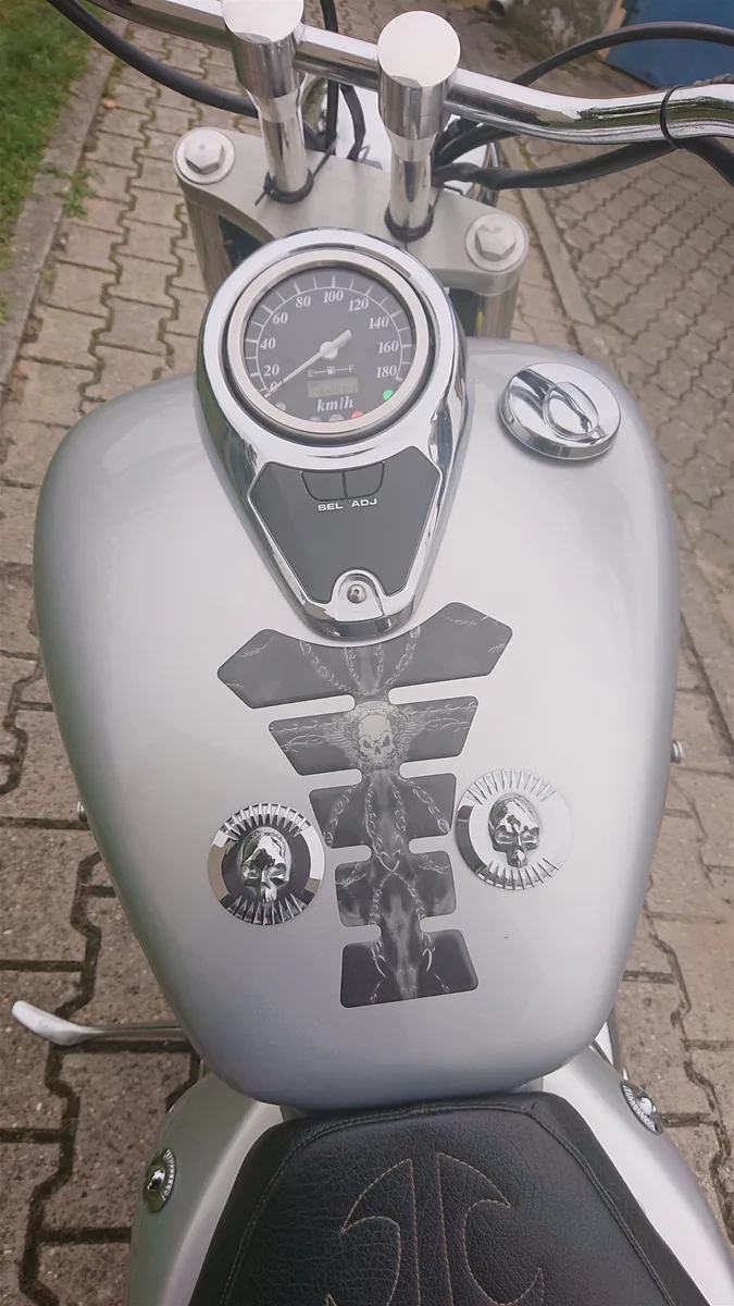 Suzuki VL 800 Volusia
