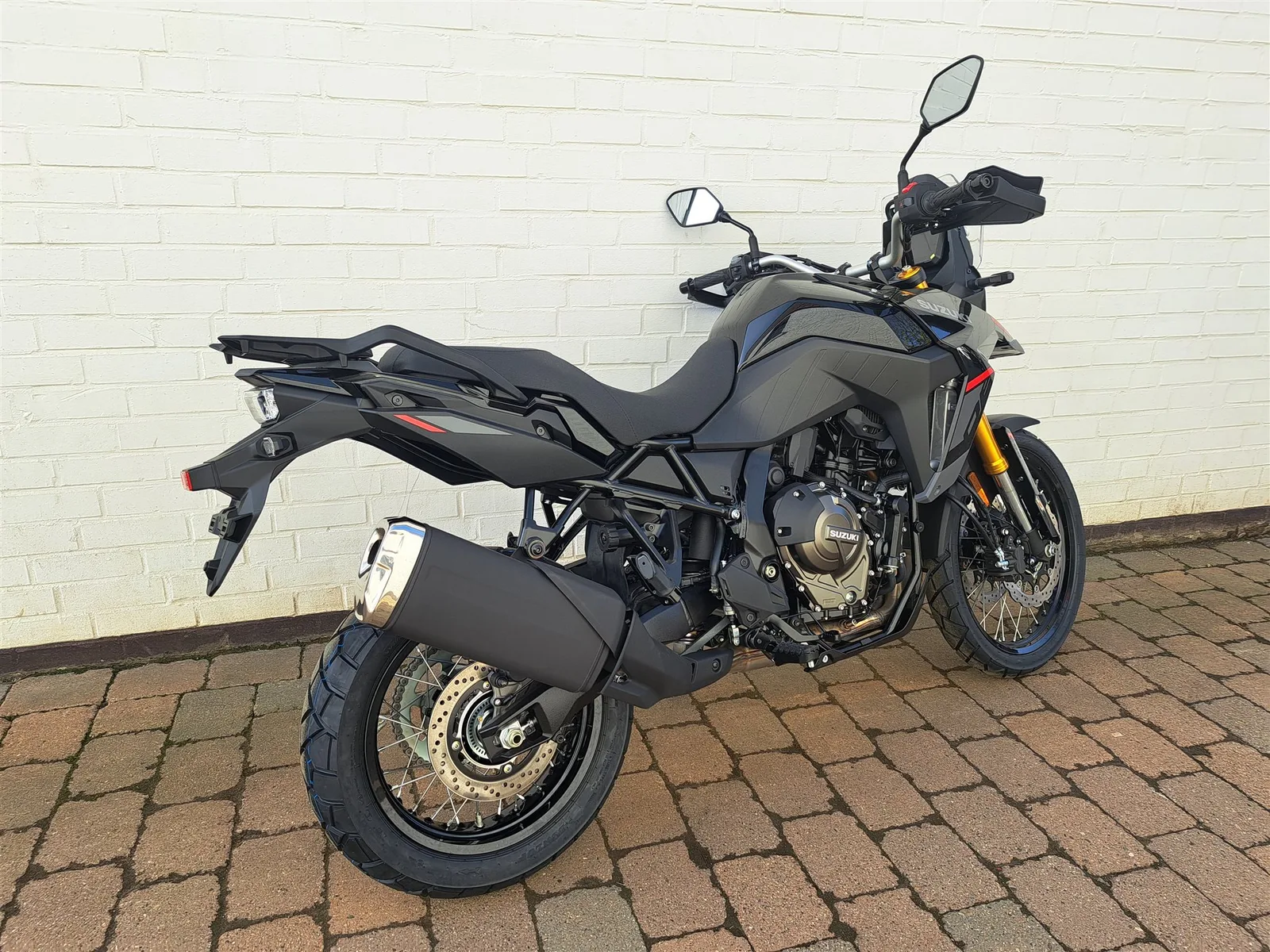Suzuki V-Strom 800DE inkl. 400,- € Tankgutschein