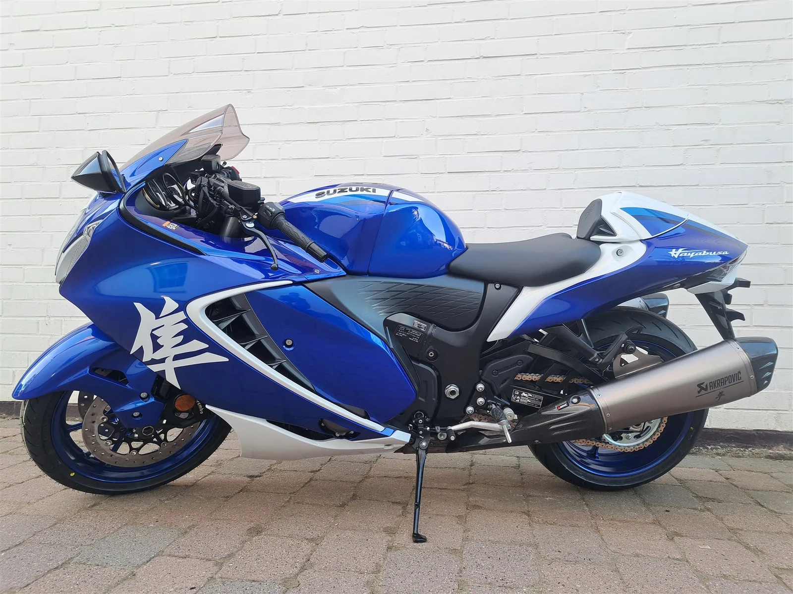 Suzuki GSX-1300RR Hayabusa Special Edition 2026 Power Akrapovic