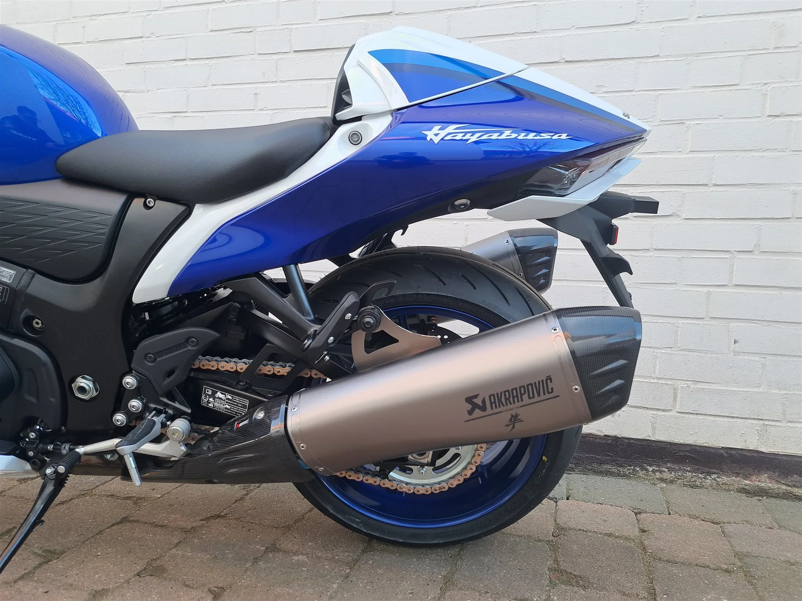 Suzuki GSX-1300RR Hayabusa Special Edition 2026 Power Akrapovic