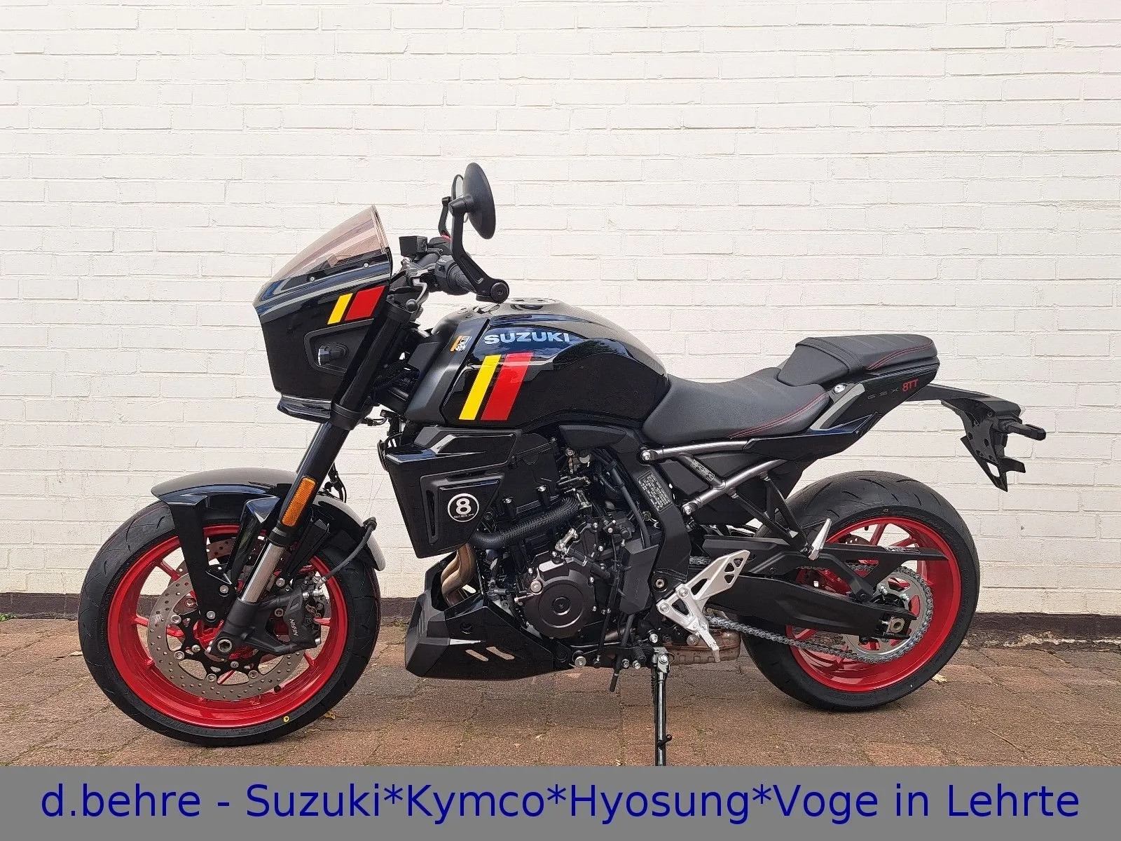 Suzuki GSX-8TT Akrapovic inkl. + 400,- € Tankgutschein