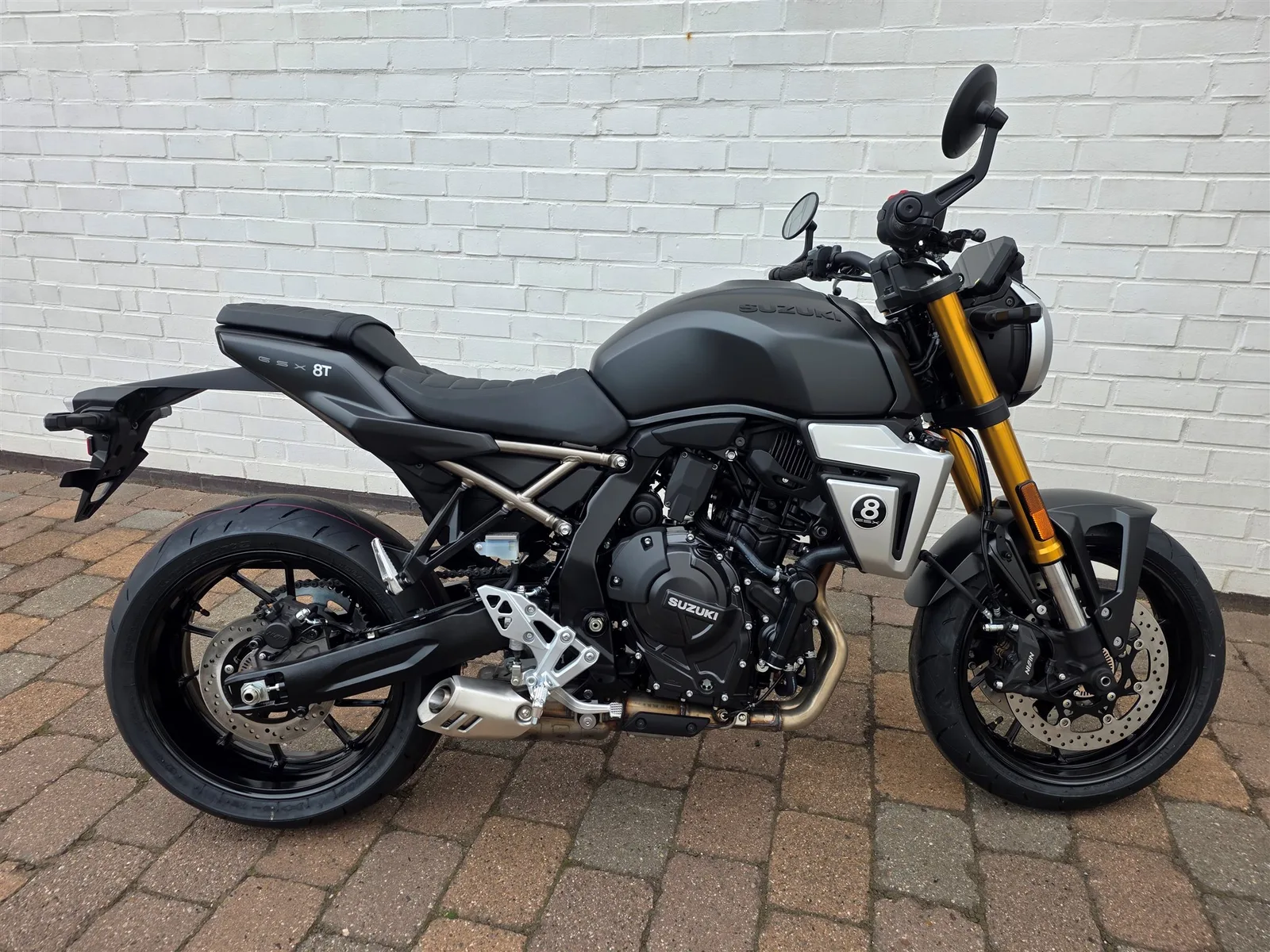 Suzuki GSX-8T inklusive Tankgutschein 400,- €