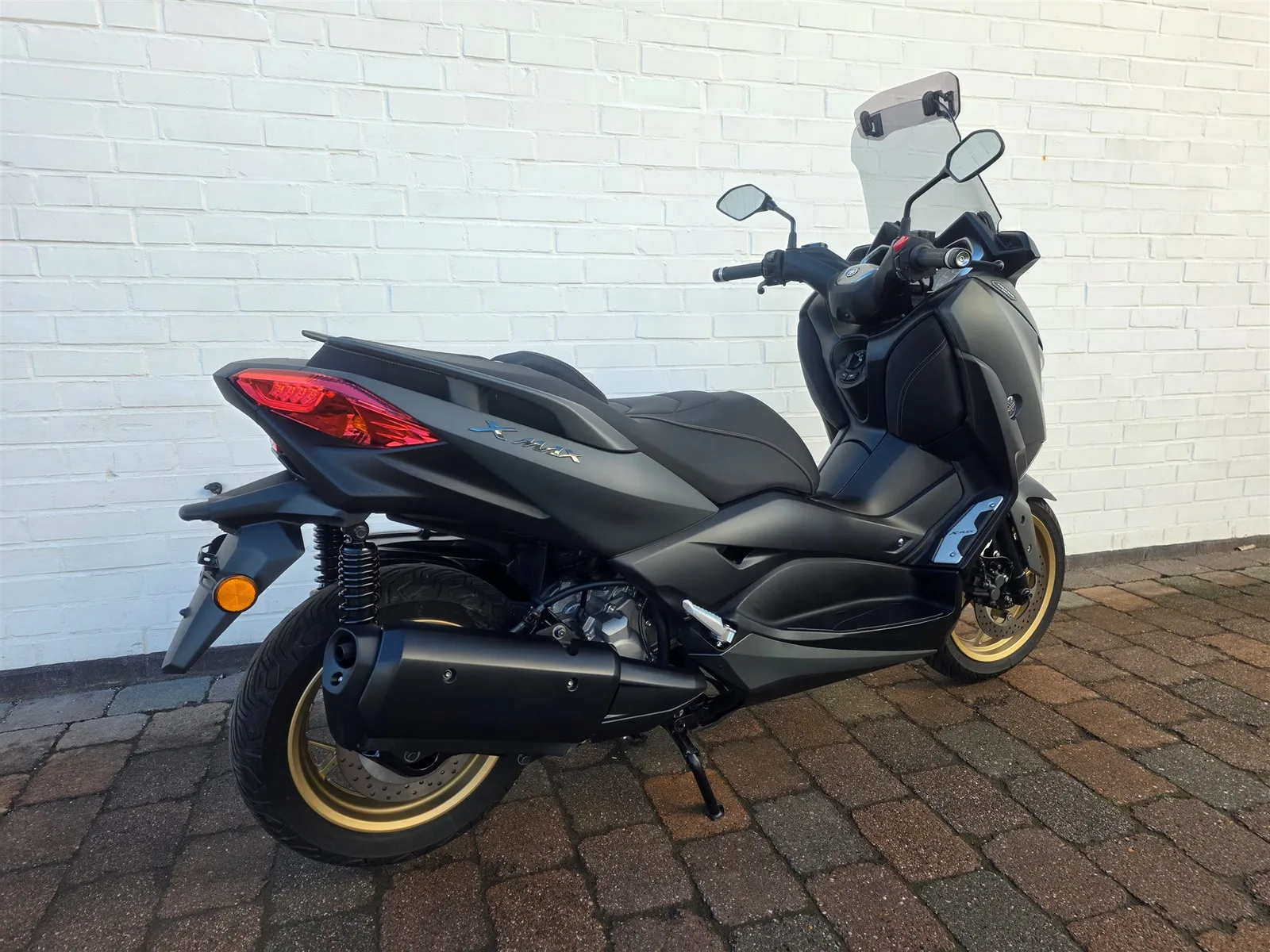 Yamaha XMAX 300 1.Hand