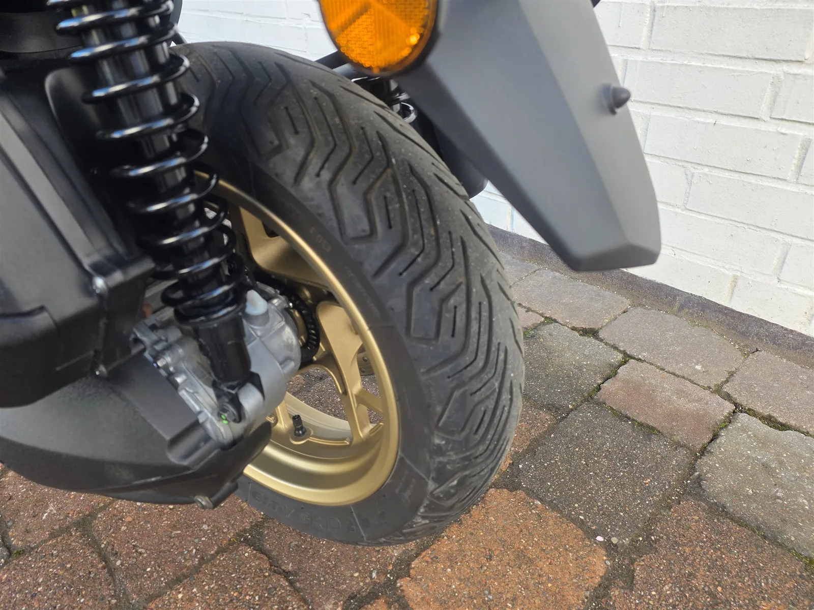 Yamaha XMAX 300 1.Hand
