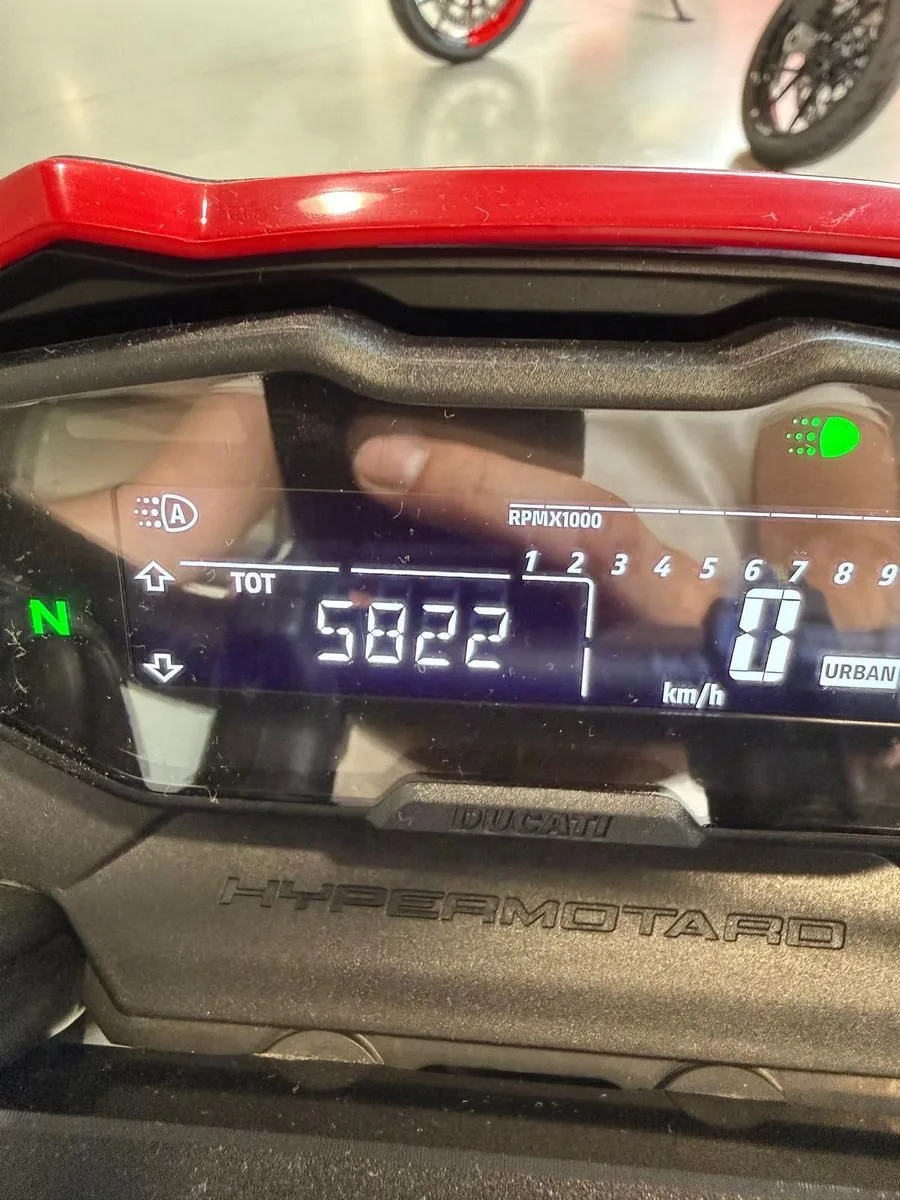 Ducati Hypermotard 698 Mono